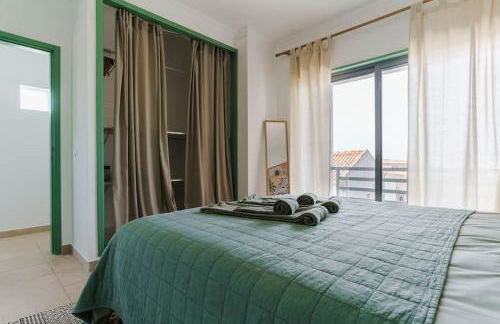 Green Breeze Escape by Lisbeyond - Photo 14