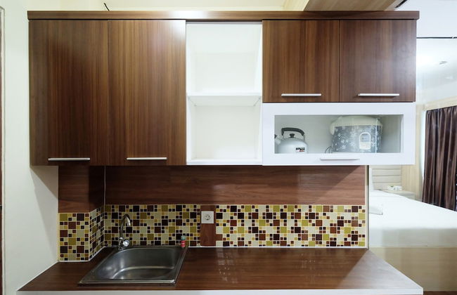 Strategic and Simple Studio Tifolia Apartment near Kelapa Gading - Photo 12