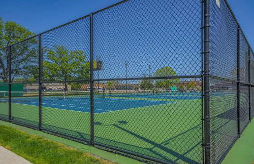 Comfy One Bed Apartment in Forest Park - Foto 24