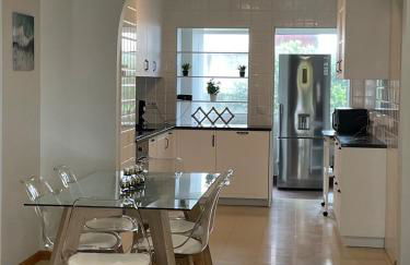 Picturesque Penthouse - Photo 17