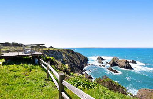 Oceanfront Elk Cottage - Deck Views & 7 Acres - Foto 1