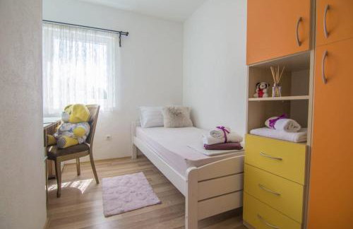 Family-friendly apartments with swimming pool Kostanje, Omis - 25072 - Photo 19