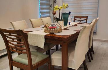 THALIA, luxury 3Br Home with Ensuite Bathrooms, just 3 minutes walk from the beach located in the prestigious Athenian Riviera - Foto 6