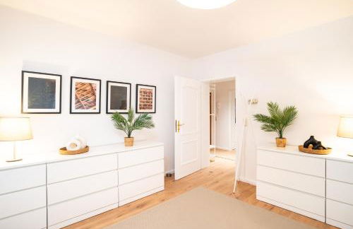 Nauen Stay for 4 Guests - Parking included - Foto 6