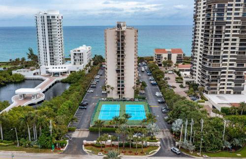 Luxury Beachfront Condo, Pool, Tennis Court, Sauna, Gym #locationenvy - Photo 40
