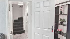 Manchester City Deluxe 4-Bed near Etihad Stadium & C0-0P Arena, Sleeps 9 - Foto 4