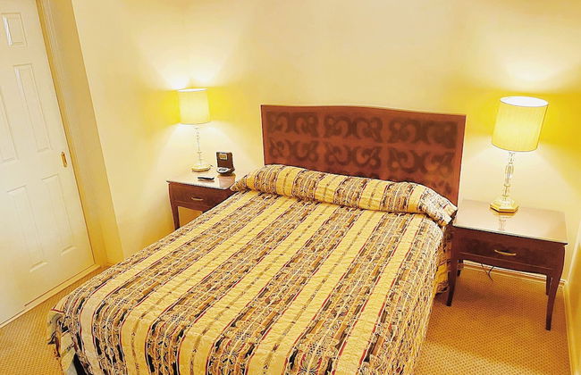 Royal Albert Hotel - Photo 30