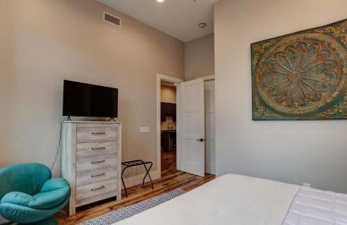 Large 3 bedroom 3 and a half Bath Downtown Condo - Foto 14