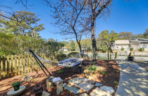 Waterfront Pine Knoll Shores Gem with Boat Dock - Foto 27