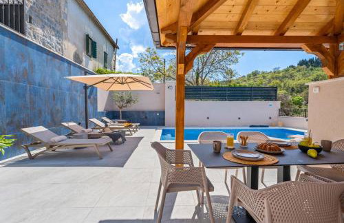 Charming Villa Perina with private heated pool - Photo 3