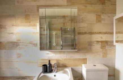 2-Bed Wallington, Sleeps 6, Parking, Near LGW - Foto 9