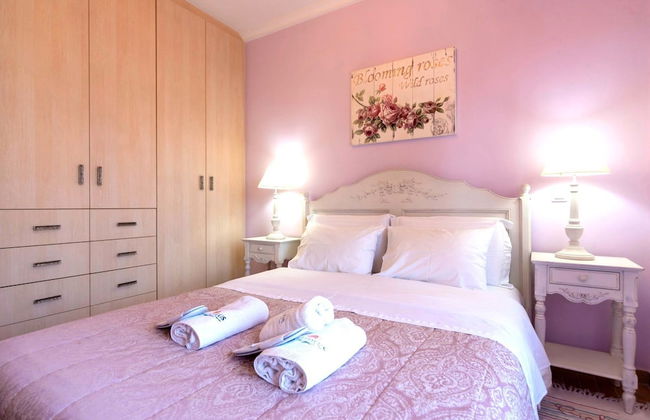 Nautilus Luxury Suites - Photo 5