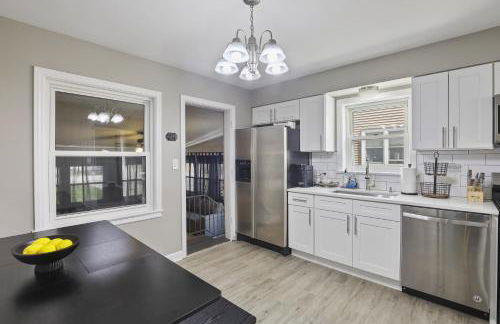 Charming Retreat in the Heart of Des Plaines residence - Foto 29