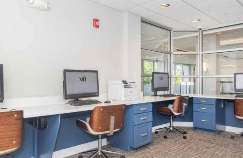 Cozy Suite at Towson Center - Foto 28