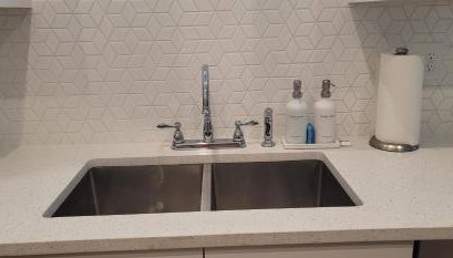 New 2024 Downtown Gem King Bed Smart Home - Foto 2