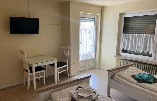 Ferienwohnung mit 4 Betten - Balkon - Küche - Foto 21