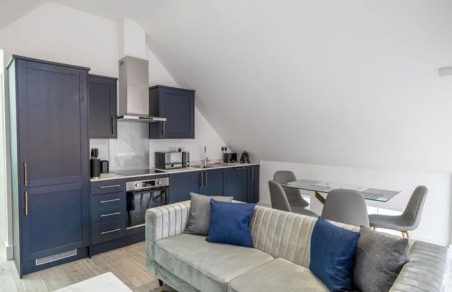 Impeccable 2-bed Apartment in Camberley - Foto 14