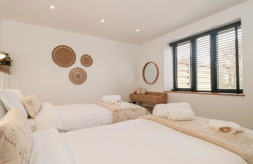 Linden Barn - Photo 21