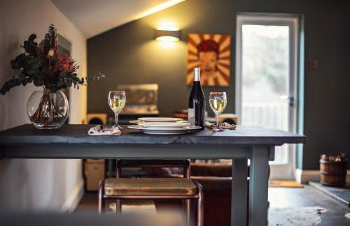 Black Mountains Stylish Hideaway, nr Crickhowell - Photo 9