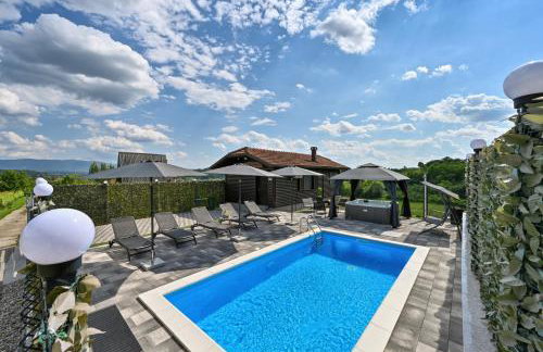 Holiday House Dora - Nice home with nice forest view and Outdoor swimming pool, Whirlpool-Jacuzzi, Sauna, 2 bedrooms and WiFi - Foto 6