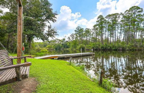 Resort Dock and Boat Ramp Home with Wolf Bay Access - Foto 30