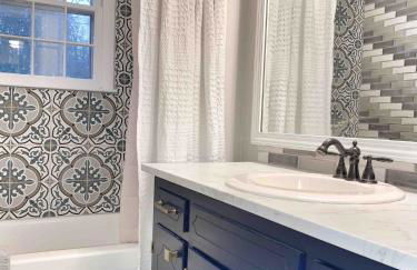 Decatur Chic Family Home with Pool Table - Photo 12