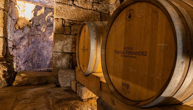 Deux fûts dans des caves souterraines