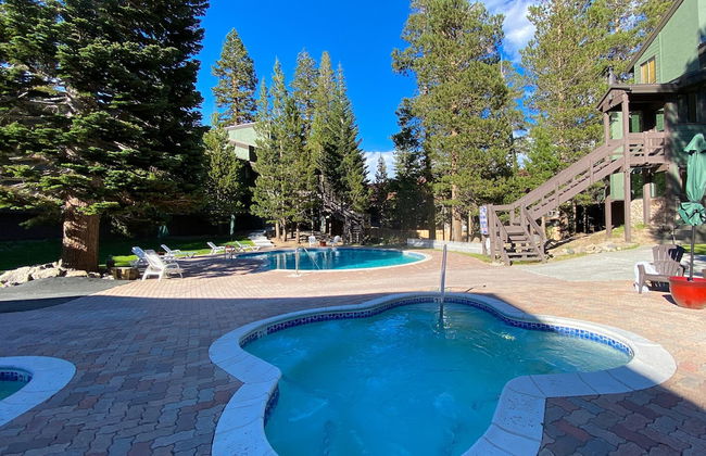 St. Anton Getaway - Shared Bbq, Pool & Hot Tub - Foto 39