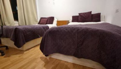 4 Bed Flat - Sleeps 12 - Pets - Wifi - Foto 3