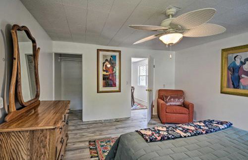 Stylish Dog-Friendly Bungalow Steps to Elk Lake - Foto 13