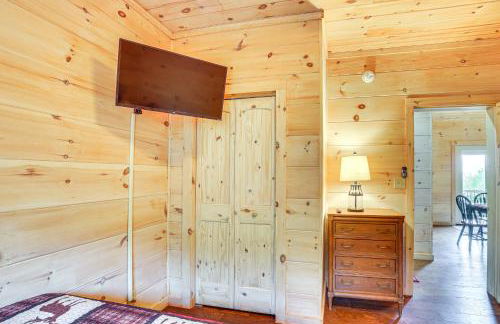 Pet-Friendly Boone Cabin with Mtn Views and Hot Tub! - Foto 15