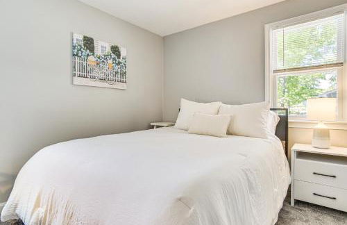 Private Beach and Resort-Style Perks Cape Cod Home - Foto 13