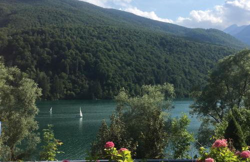Casa a schiera fronte lago con giardino - Foto 23