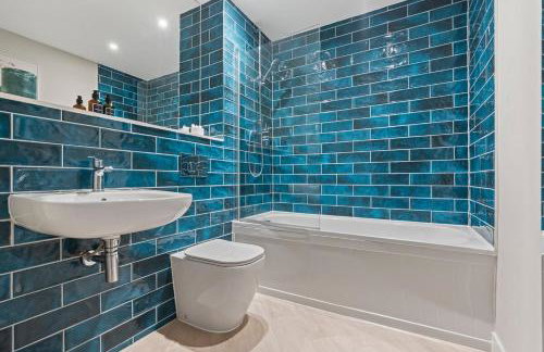 #45 2 bed Lux Fountain Lofts Digbeth - Near Blakesley Hall Museum - Sleeps 5 - "Perfect for Contractors and Families " - Foto 16