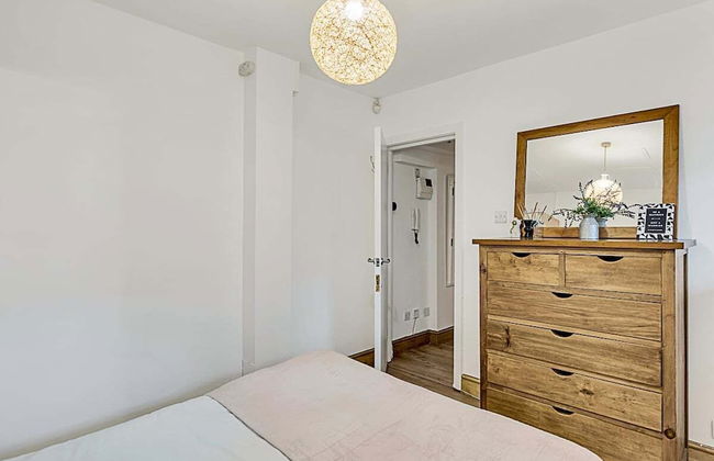 Modern Comfort Two Bedroom Gem on the Rye - Foto 6