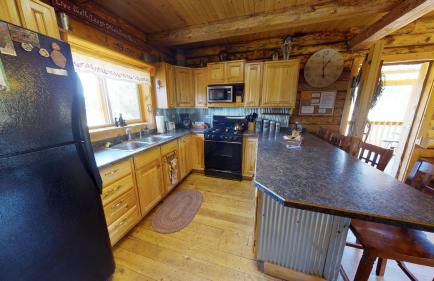 Canyon View Family Cabin, Deck, TV Room, Games, BBQ, Campfire - Foto 32