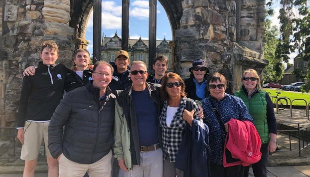 Visita guiada por Saint Andrews - Foto 3, Posando durante la visita guiada por Saint Andrews