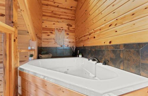 Cabin 4 Mtn View Cabin Near River with Fire Pit and Hot Tub - Foto 20