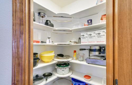 6 Mi to Dtwn Pella Riverfront Cabin with Game Room! - Foto 8