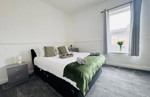 Bolton Terrace - 2 Bedrooms - Sleeps 4 - Photo 15