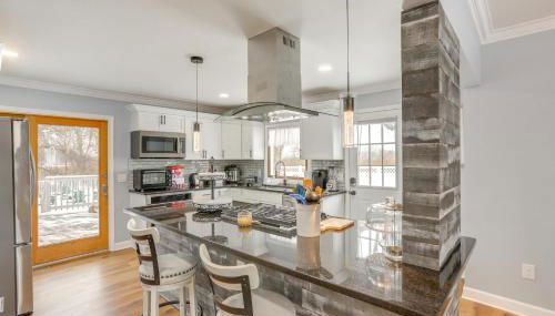 7 Mi to Cedar Point Retreat with Hot Tub and Gazebo - Foto 5