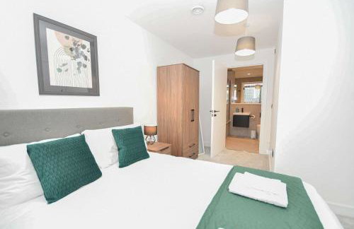 Contemporary Flat in Central Manchester w Balcony - Photo 21