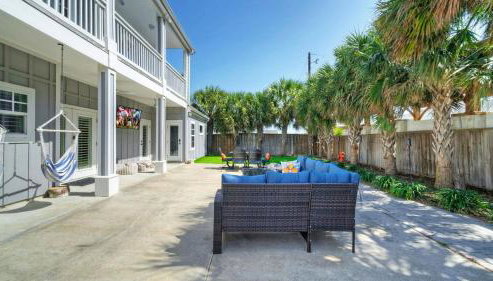 16 Palms by Avantstay Luxury Getaway, Backyard Oasis Pool & Playscape Access - Foto 2, Other