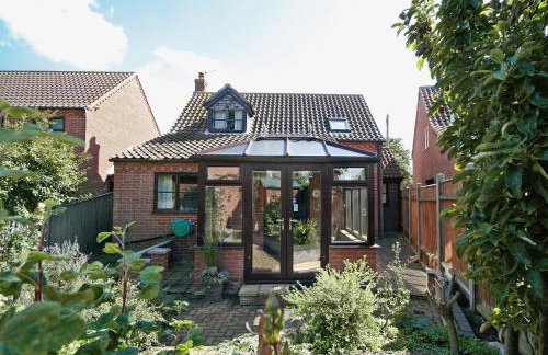 Dormouse Cottage - Photo 10