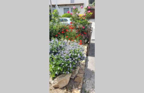 studio entre vallée colline et soleil marseillais - Photo 8