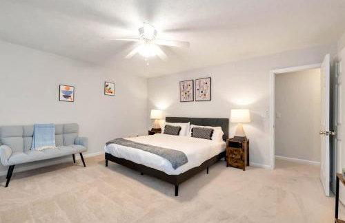 4BR Cozy Family Retreat Near Mall of GA, Near Lake Lanier - Sleeps 10 - Foto 35