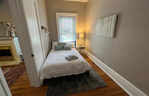 2 BR Totally Renovated and Chic - Foto 13
