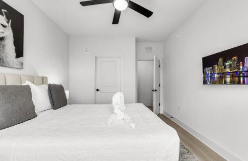 Peaceful 2BR by the Bay Pool and Coastal Vibes - Foto 9