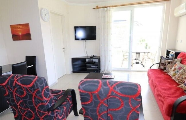 Villa BGA4 by JoyLettings - Photo 7