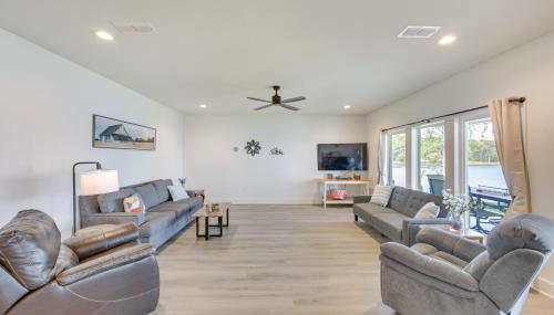 Lake Palestine Vacation Rental - Steps to Water! - Foto 4